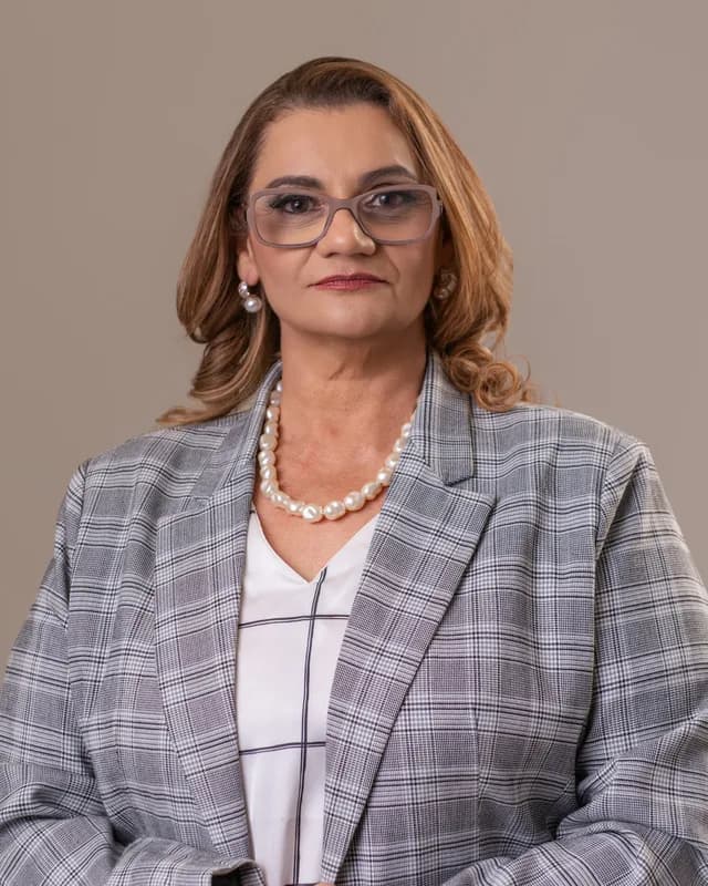 Retrato da advogada Jaqueline Montenegro